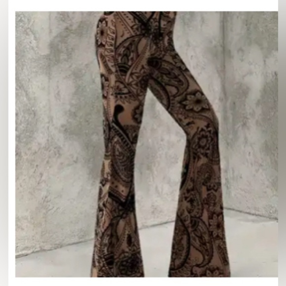 Fabulous pattern flare soft pants
